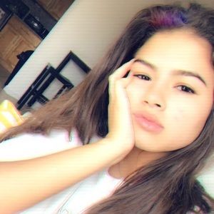 Meet your Posher, Paola